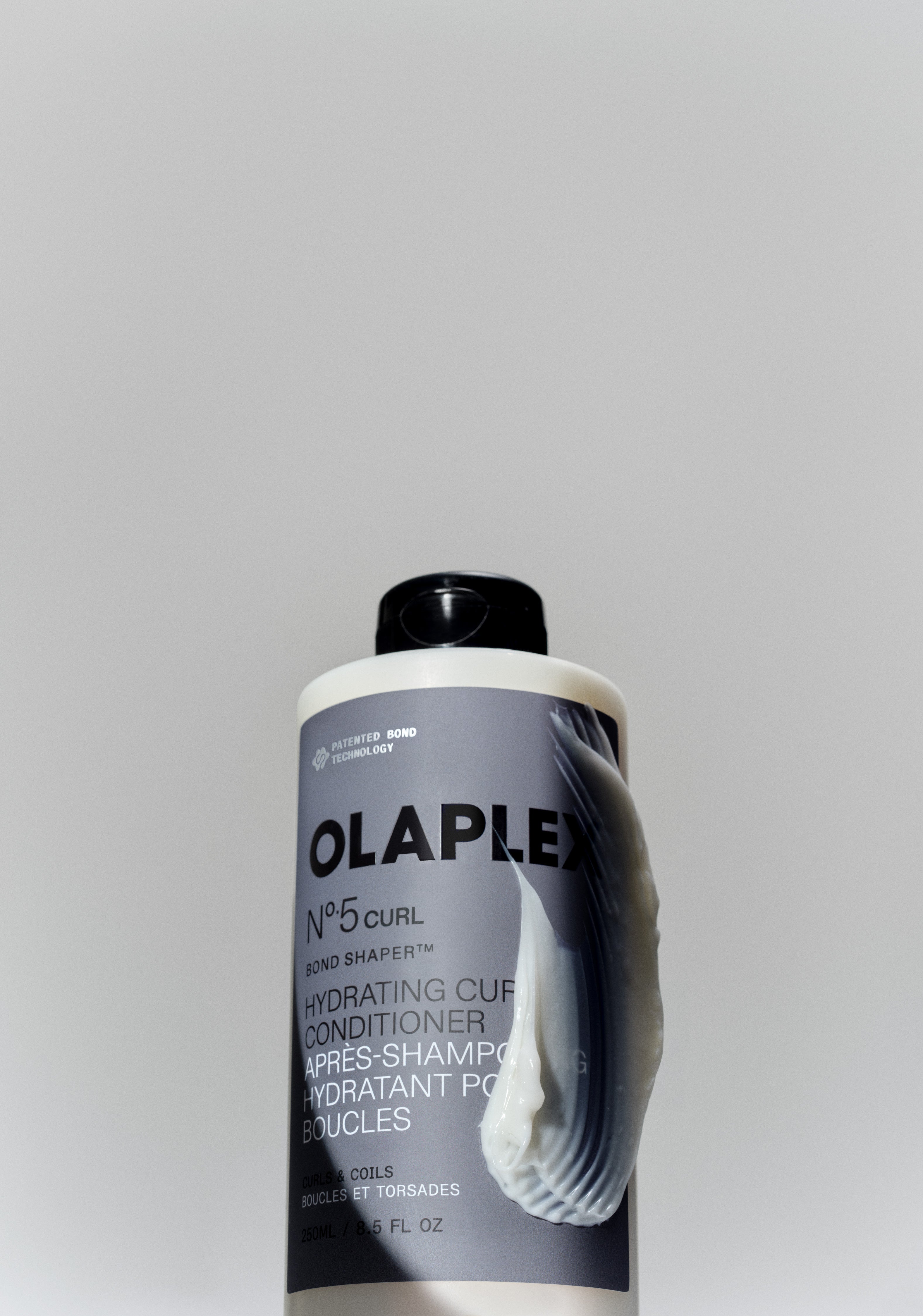 What’s the Difference Between N°.5 and N°.5CURL Conditioner?