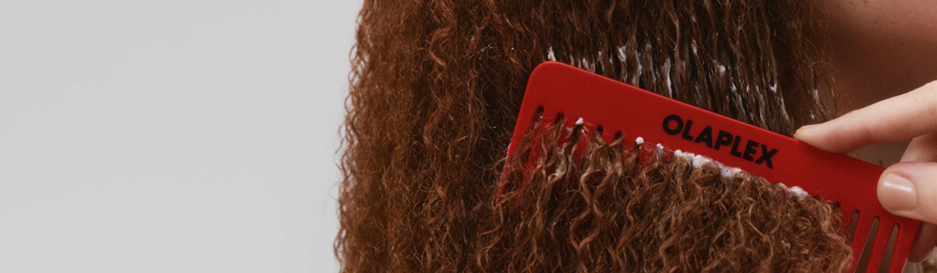 Olaplex guide: sulfate-free shampoo — what it does for everyday cleansing