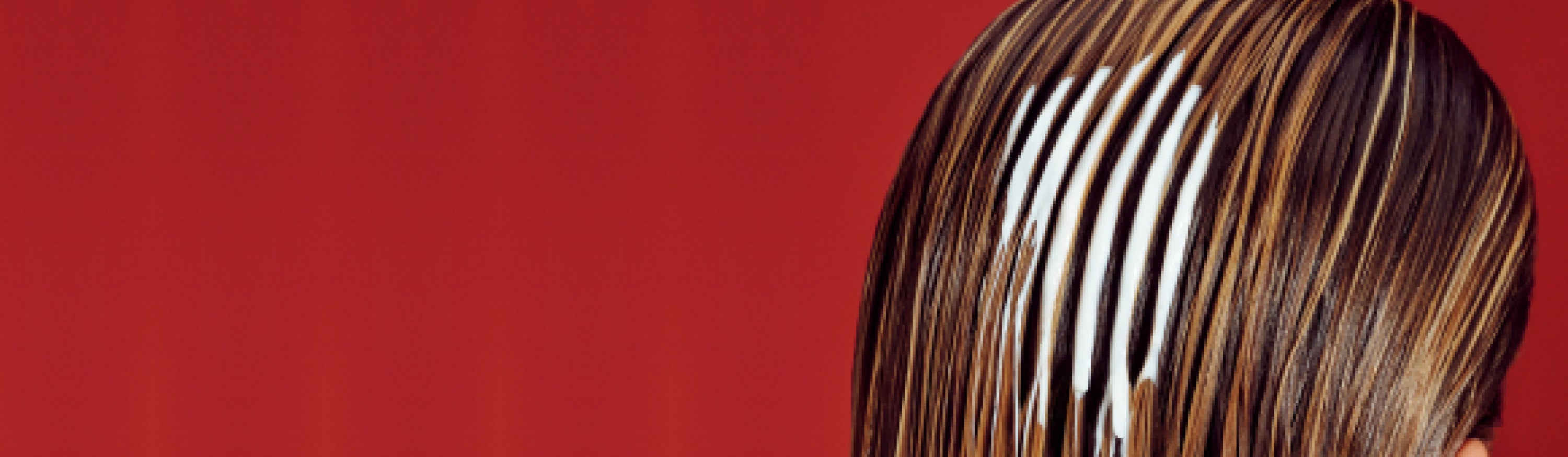 Leave-In vs Rinse-Out Conditioner for Fine Hair: How to Apply Each Without Buildup