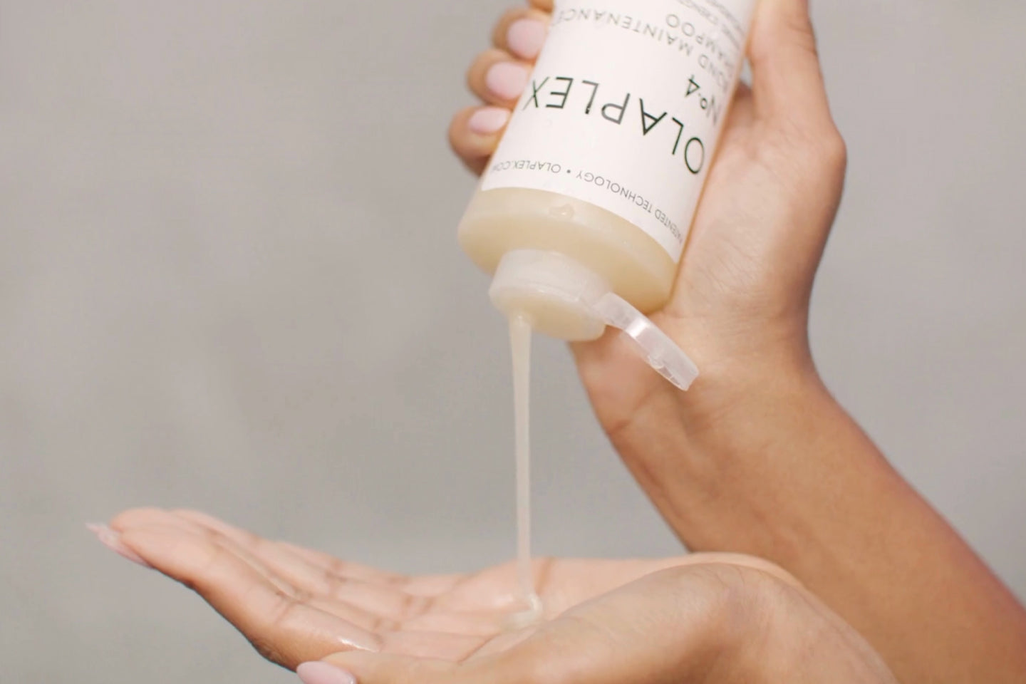 How Does Nᴼ.4 Bond Maintenance® Shampoo Work? – OLAPLEX Inc.