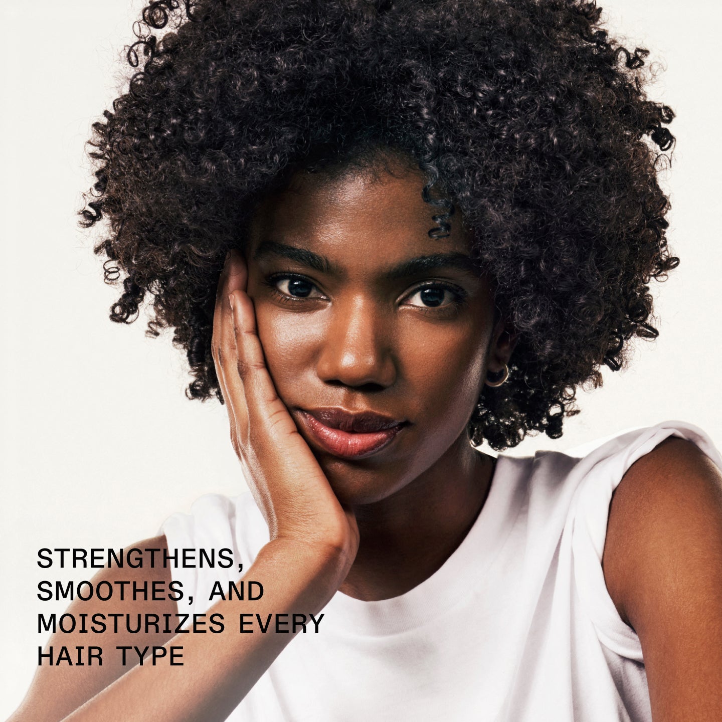 FORTALECE, SUAVIZA E HIDRATA TODO TIPO DE CABELLO