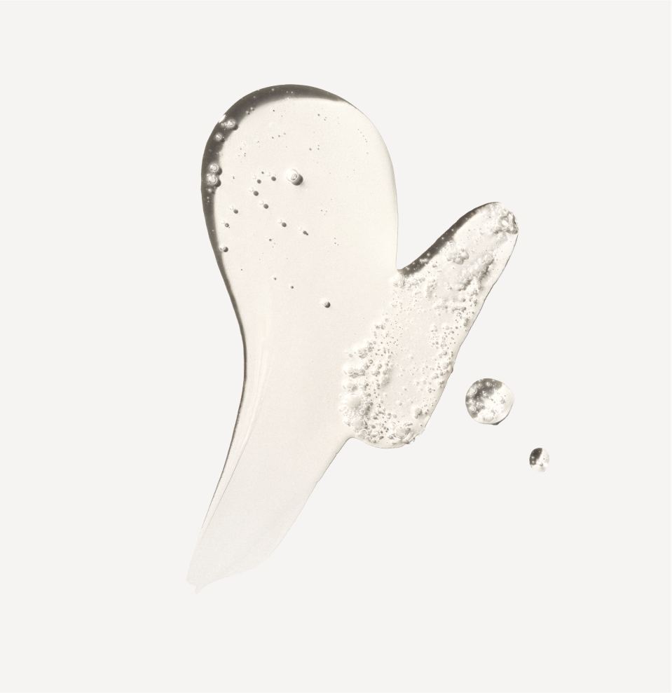 flotar

Una pequeña cantidad del Nº.9 Bond Protector Nourishing Hair Serum sobre un fondo blanco